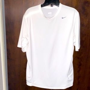 ✨Nike✨ Athletic Men’s Shirt